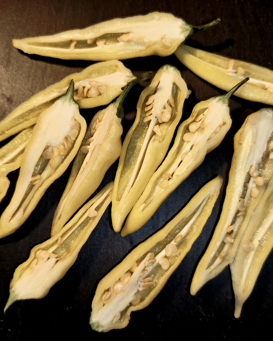 White Bhut Jolokia - 15 seeds